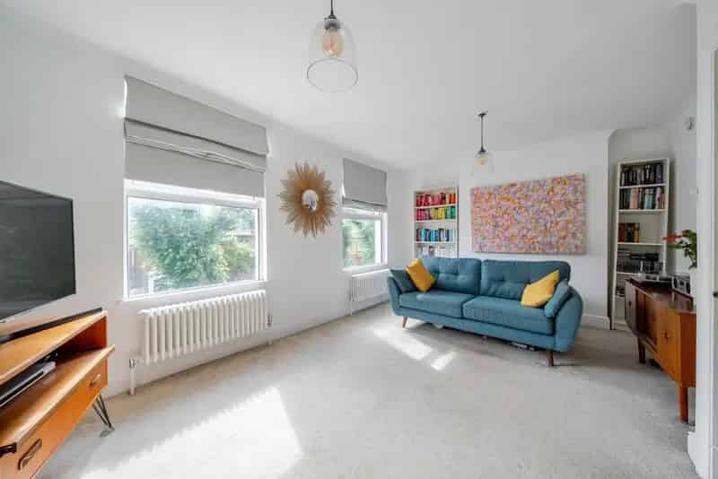 Two Bedroom Period Conversion Flat Lewisham