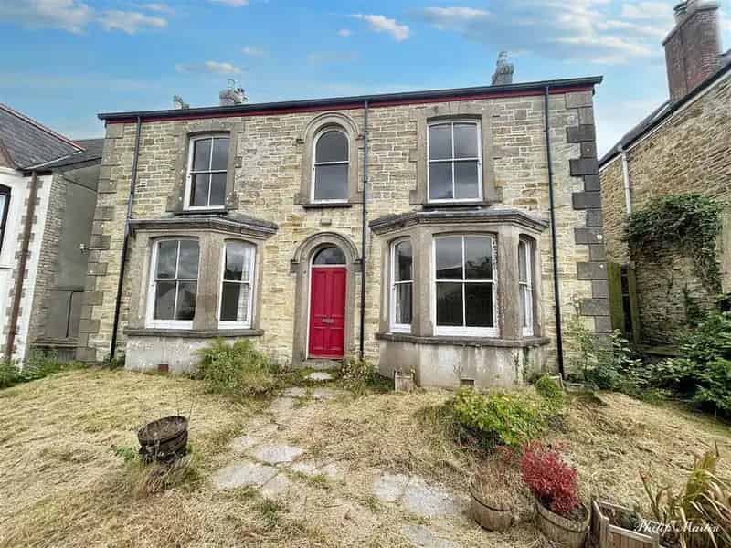 5 Bedroom Detached Period Town House For Sale