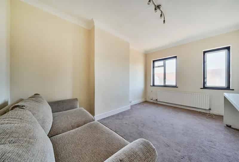 1 Bedroom Flat for Sale Kingsbury High Road