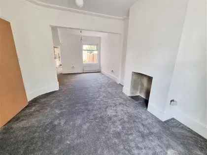 3 Bedroom House in Stratford - Newly Refurbished