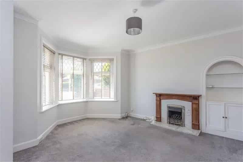 4 Bed Detached Bungalow - Modernisation Needed