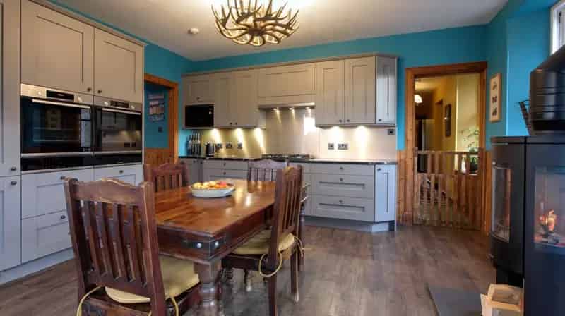 Advie Mains Farmhouse: Spacious Period Home with Outbuildings