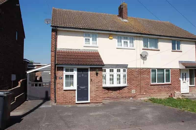 3 Bedroom Semi-Detached House for Sale