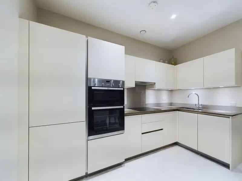 2 Bedroom Luxury Apartment for Sale in Bristol