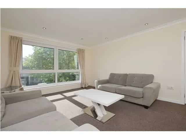 1 Bedroom Flat for Sale in Mortonhall