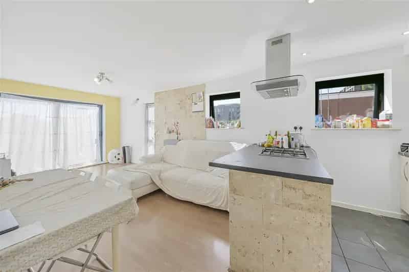 2 Bedroom Flat Aberfeldy Estate Canary Wharf