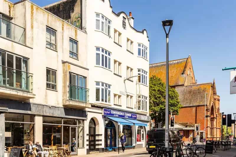 1 Bedroom Apartment for Sale