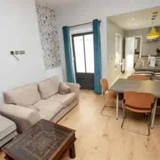 5 rooms room of 73 m² in Birmingham