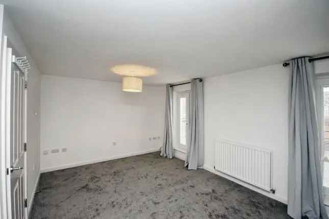 Spacious 3-Bedroom Townhouse Bristol BS5 - No Onward Chain