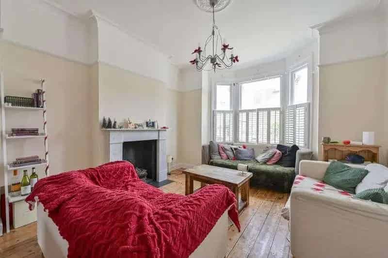 4 Bed House for Sale near Wandsworth Town