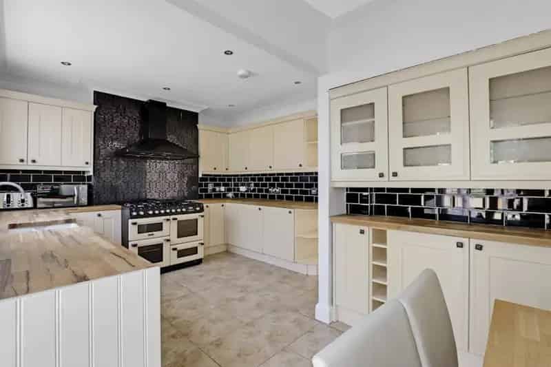 4 Bedroom House For Sale Near Grangewood Park