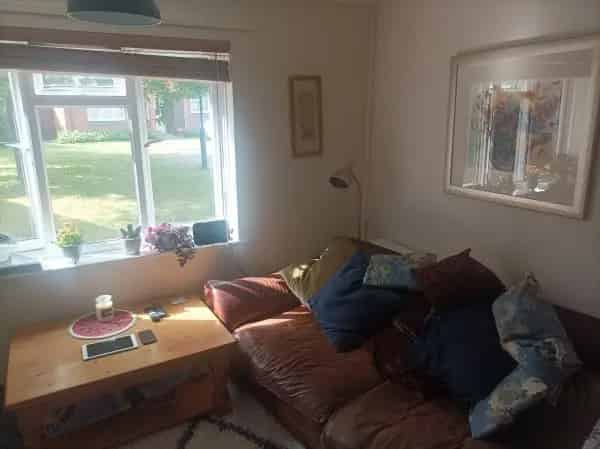 2 Bedroom Bungalow New Kitchen Quiet Cul De Sac
