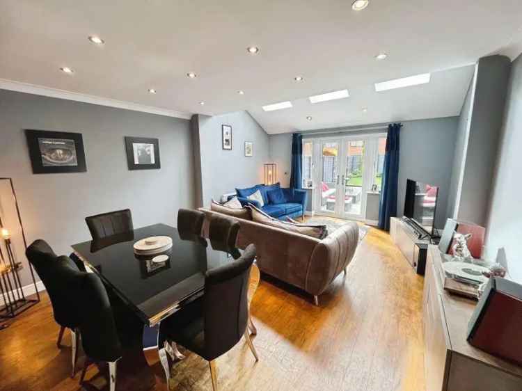 3 Bedroom Townhouse for Sale Middle Hulton