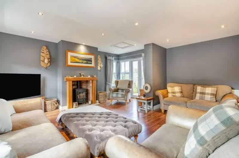 5 Bed Detached Family Home for Sale