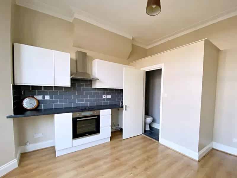 1 Bedroom Flat To Rent Available 05 08 2025