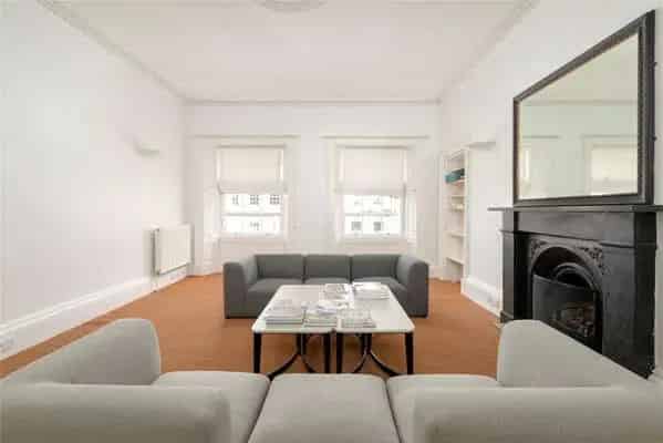 3-Bedroom Flat in Edinburgh's New Town