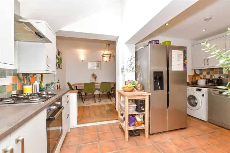 4 Bedroom Victorian Villa For Sale