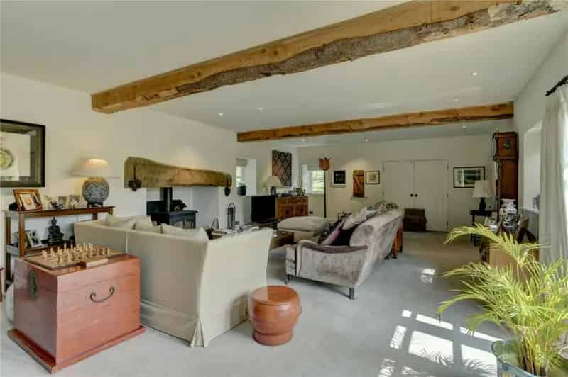 Character Farmhouse with Flexible Accommodation and Studio Annexe