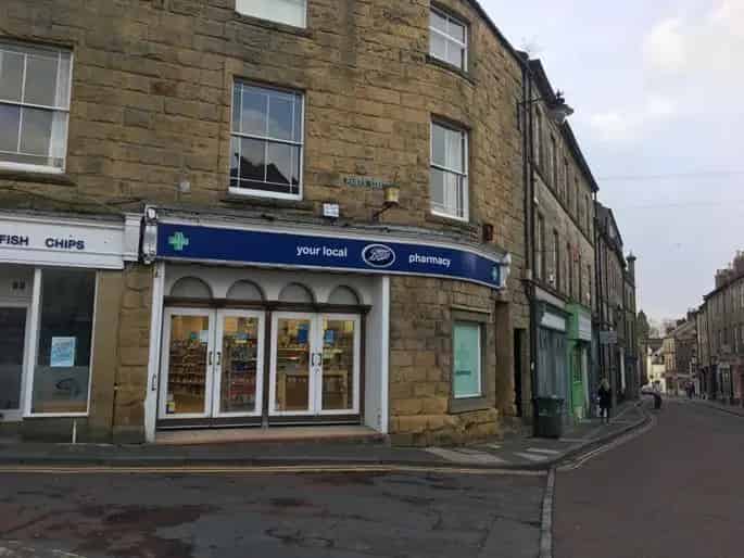 Retail Unit to Let Alnwick Near Superdrug