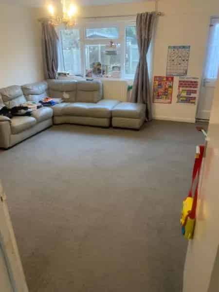 Two Bed House Hampton Near Schools and Sainsburys
