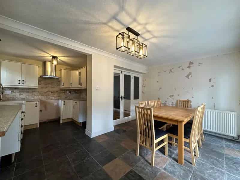 3 Bed Semi-Detached House for Sale Gee Cross Village