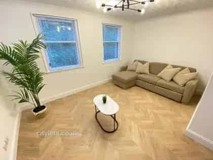1 Bedroom Flat 68m² Aberdeen Furnished Private Parking