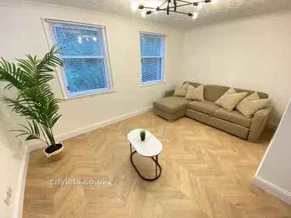 1 Bedroom Flat 68m² Aberdeen Furnished Private Parking