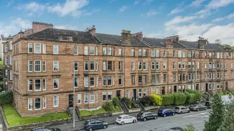2 Bedroom Flat for Sale