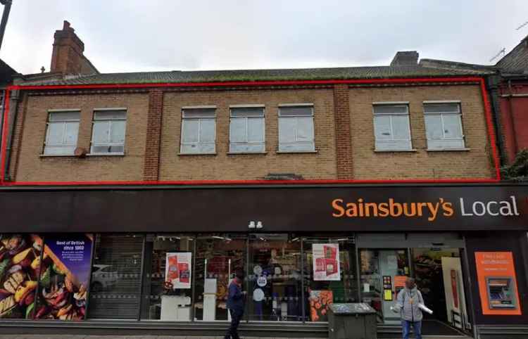1600 sq ft Commercial Space For Lease Above Sainsbury's