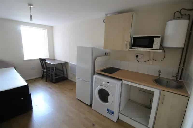 Studio Apartment Near Coventry University