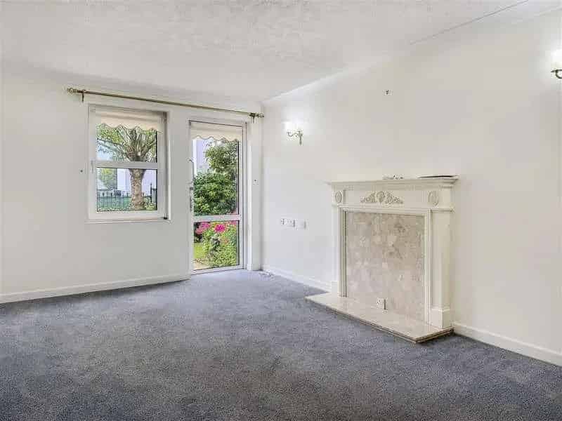 1 Bed Ground Floor Retirement Apartment For Sale