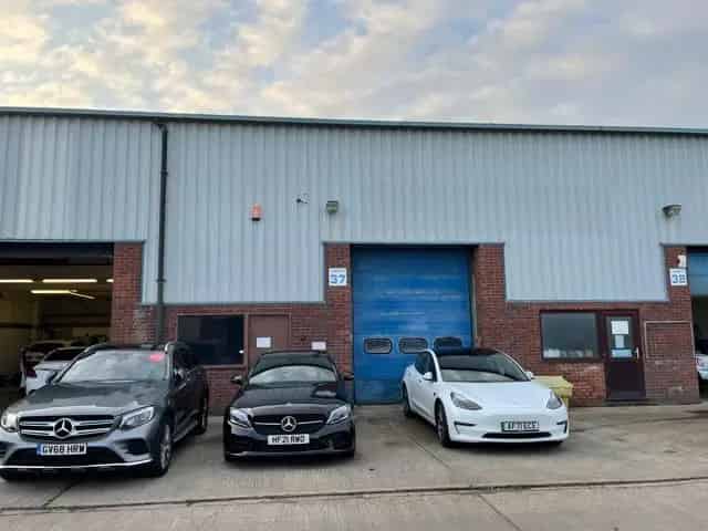 Modern Industrial Unit to Let on Established Trading Estate