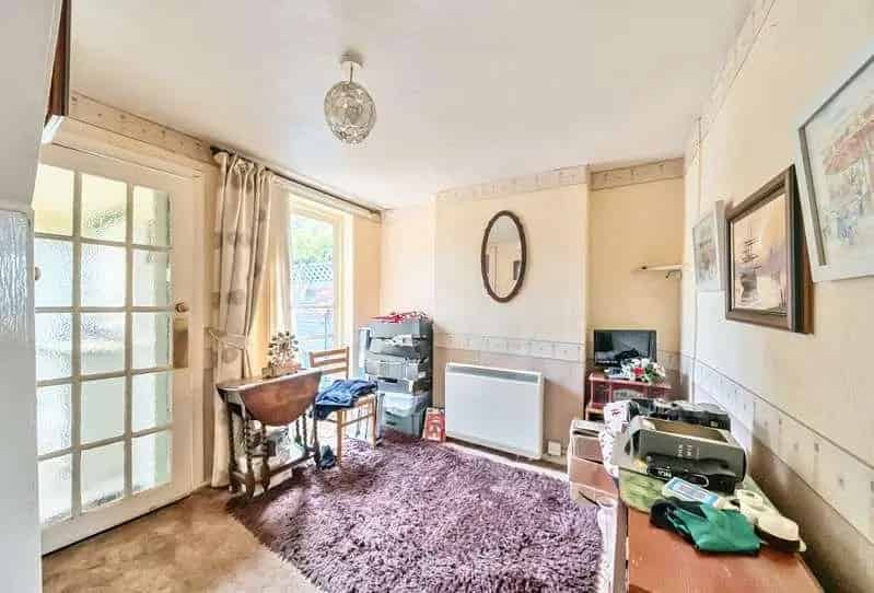 2 Bed Victorian House For Sale Near City Centre