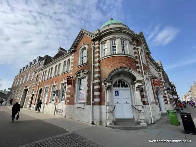 Dorchester Town Centre Class E Unit 2200 sq ft To Let or Buy