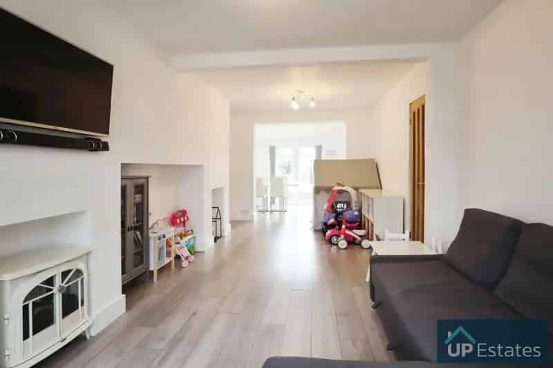 3 Bedroom Terraced House to Rent Extended Kitchen Diner Family Home