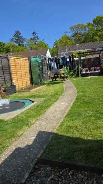 Spacious 3 Bed House Near Cranbrook