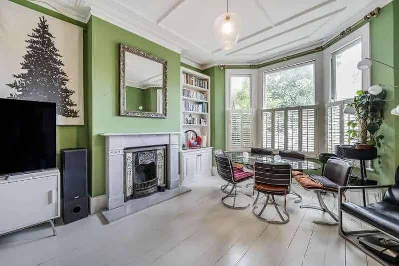 5 Bedroom House for Sale Near Roundwood Park