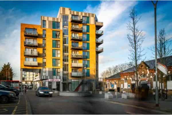 2 Double Bedrooms Walthamstow - Balcony & Open Plan Living