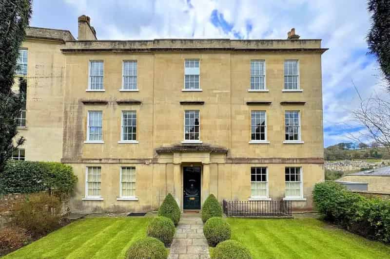 3 Bedroom Apartment for Sale