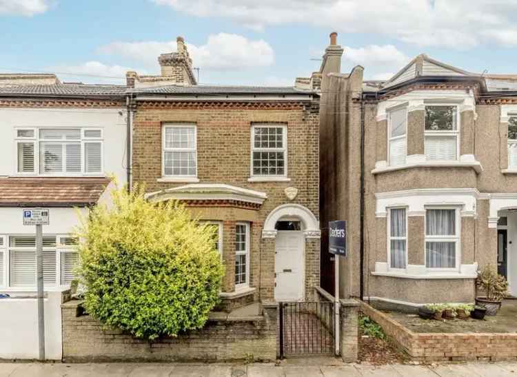 Retirement property For Sale in London, England