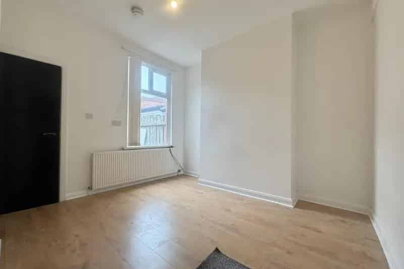 Modern Terraced House in Hull HU6 Available Now