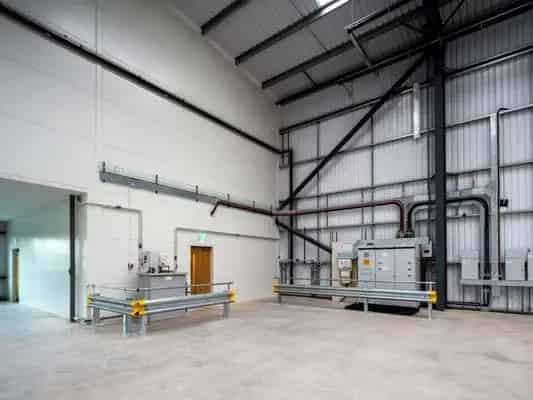 Warehouse Units to Rent near M5 Junction 7