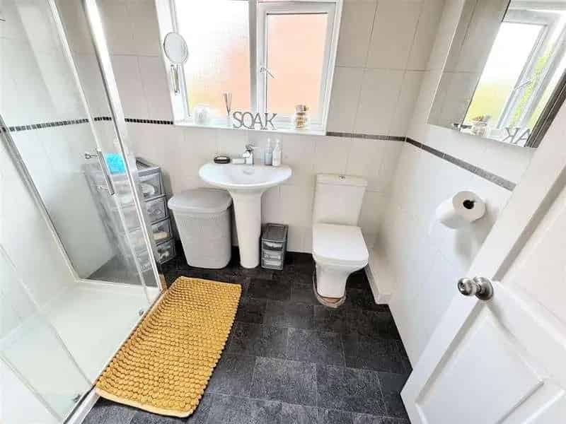 3 Bed Semi-Detached House For Sale Old Swan