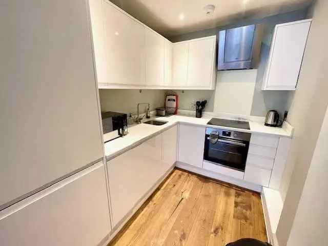 2 Bedroom Apartment to Rent in Brighton