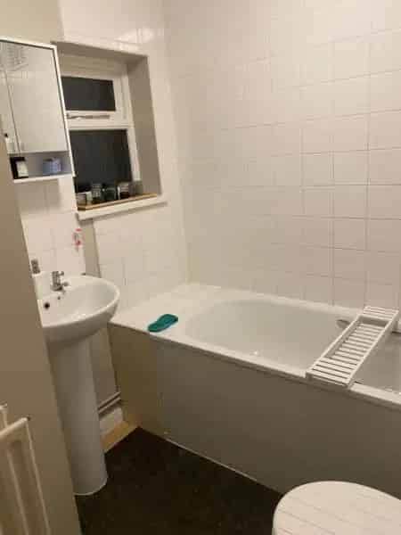 2 Bed House Near Clapham Junction Station