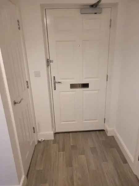 Flat For Rent in Dorchester, England