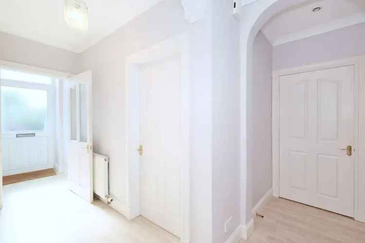 Flat For Sale in 300, Hardgate, Aberdeen City, Scotland