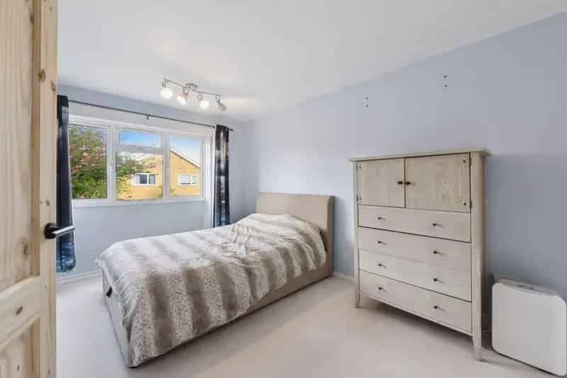 1 bed flat for sale