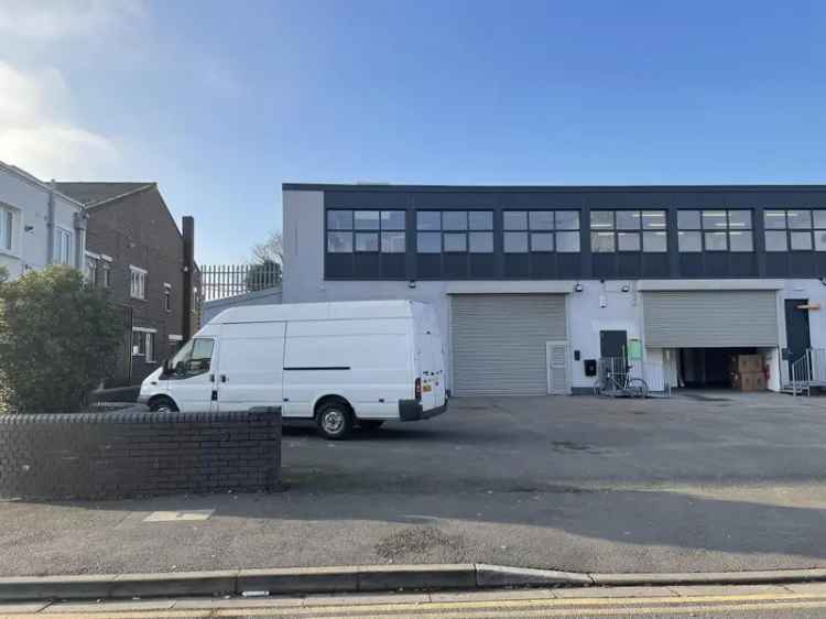 Refurbished Warehouse to Let near South Wimbledon Tube Station