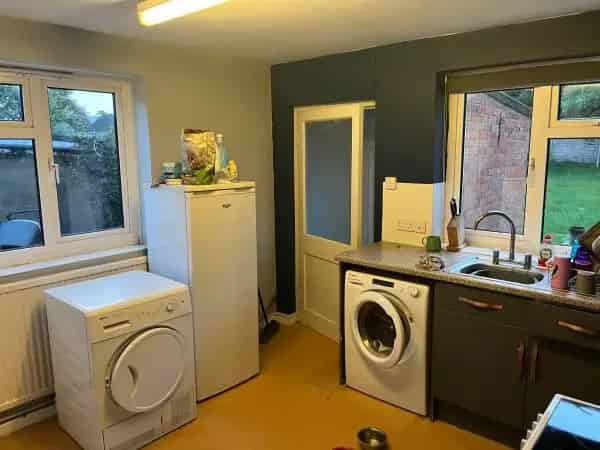 3 Bed House with Huge Garden Garage and New Boiler